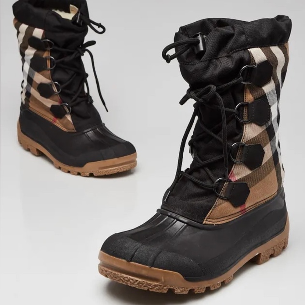 Burberry Montrose Winter Boots